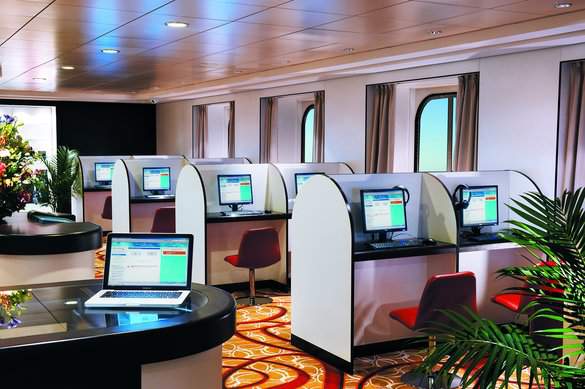 NCL Norwegian Epic i-Connect Internet Café, Credit - Rick Diaz Photography.jpeg